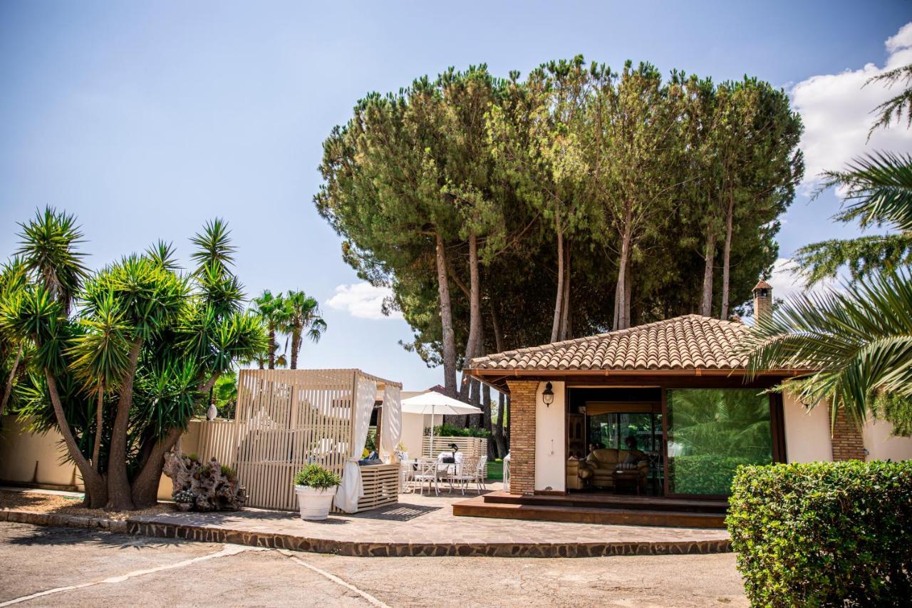Villa Laoconte Piscina, Jacuzzi E Biliardo Canicattì エクステリア 写真