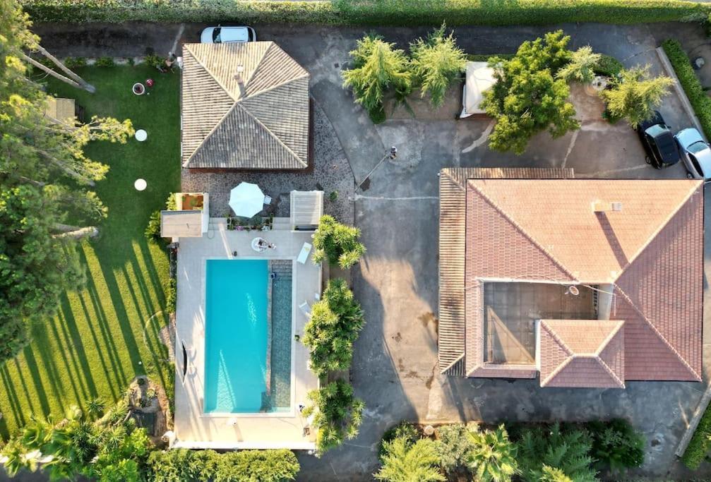 Villa Laoconte Piscina, Jacuzzi E Biliardo Canicattì エクステリア 写真