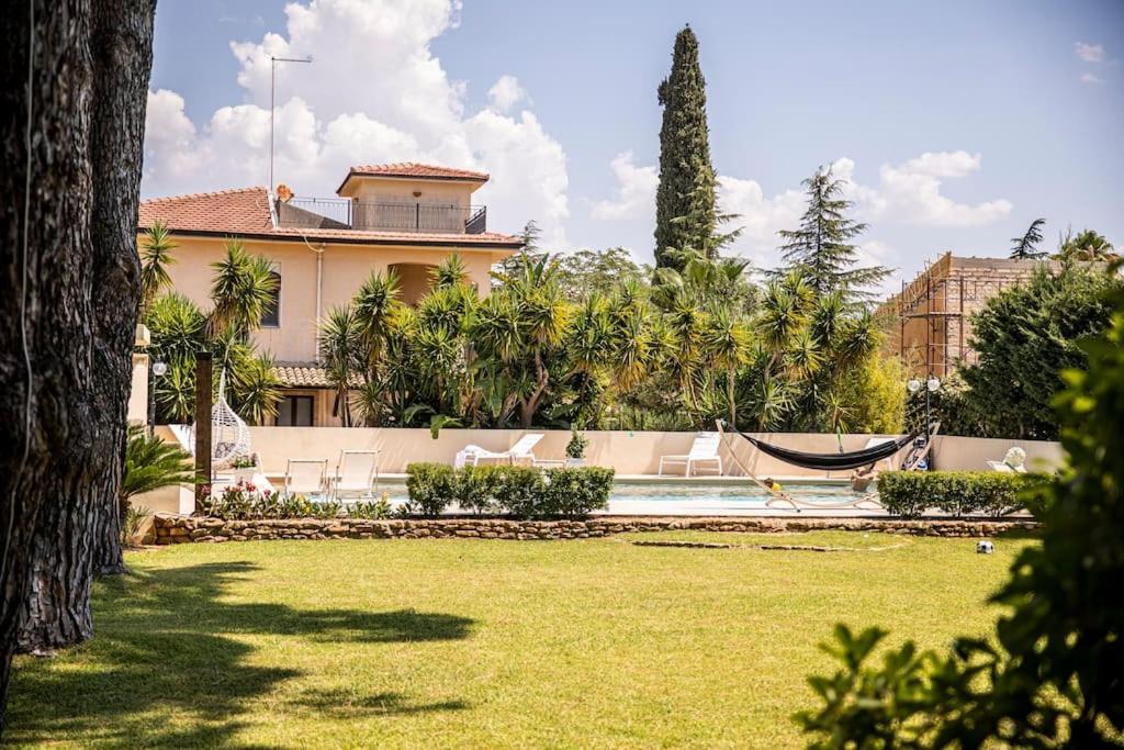 Villa Laoconte Piscina, Jacuzzi E Biliardo Canicattì エクステリア 写真